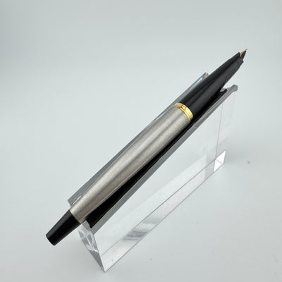 Parker 45 Flighter Deluxe Black Tassie Fountain Pen 14K Gold Extra-Fine Nib