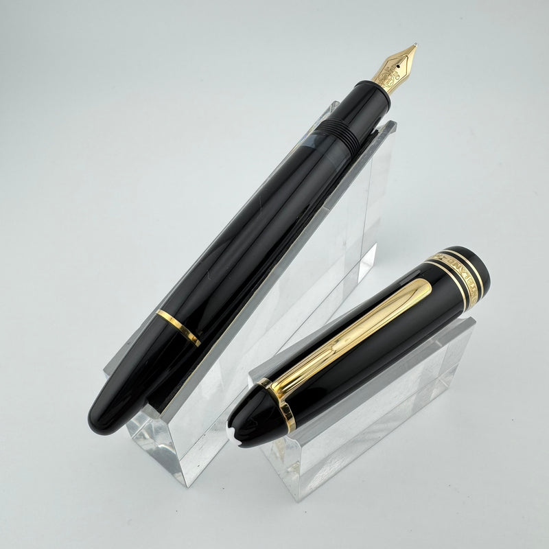 Montblanc Meisterstück No. 146 Fountain Pen 14K Gold OB Nib Serviced