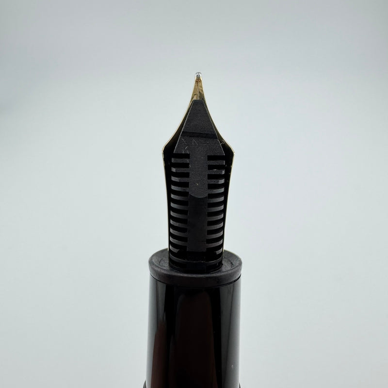 Montblanc Meisterstück No. 146 Fountain Pen 14K Gold Fine Nib Serviced