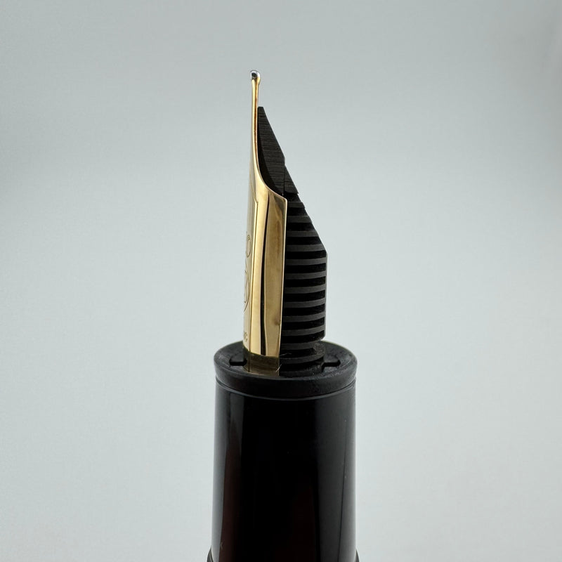 Montblanc Meisterstück No. 146 Fountain Pen 14K Gold Fine Nib Serviced