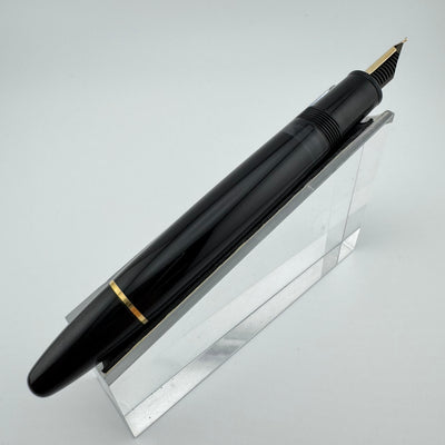Montblanc Meisterstück No. 146 Fountain Pen 14K Gold Fine Nib Serviced