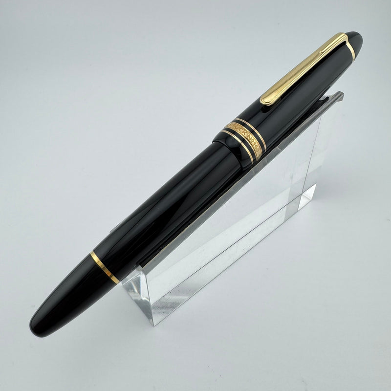 Montblanc Meisterstück No. 146 Fountain Pen 14K Gold Fine Nib Serviced