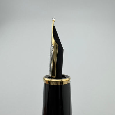 Montblanc Meisterstück No. 144 Classique Fountain Pen 18K Gold Medium Nib
