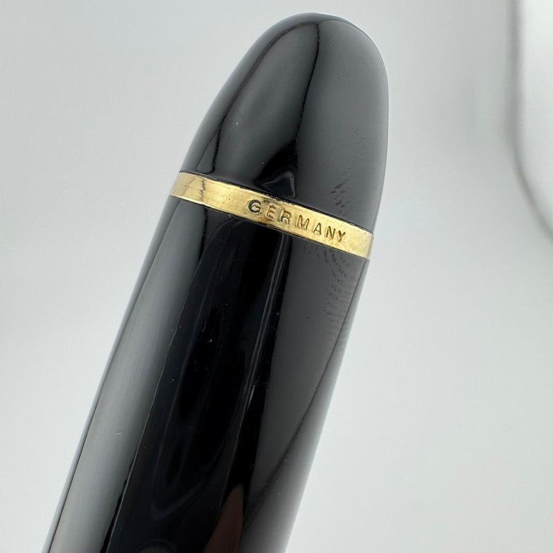Montblanc Meisterstück No. 149 Fountain Pen 14C Gold Medium Nib Serviced