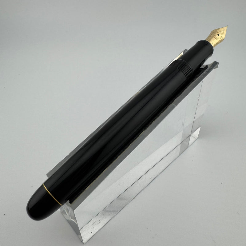 Pilot Custom 67 Black Resin Fountain Pen 14K Gold Fine Nib