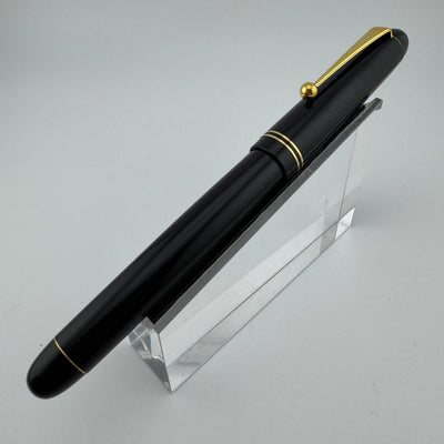 Pilot Custom 67 Black Resin Fountain Pen 14K Gold Fine Nib