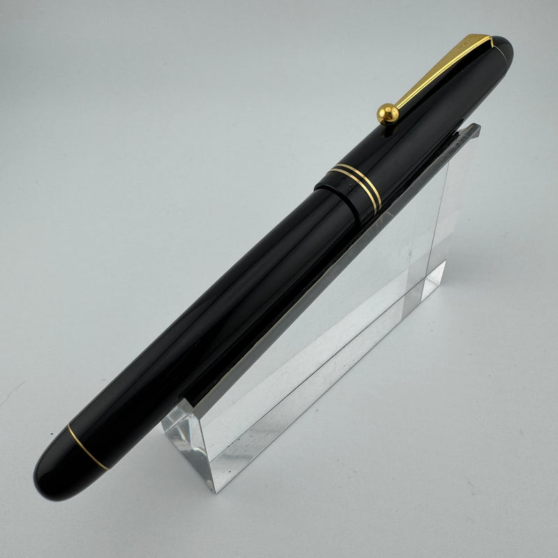 Pilot Custom 67 Black Resin Fountain Pen 14K Gold Fine Nib