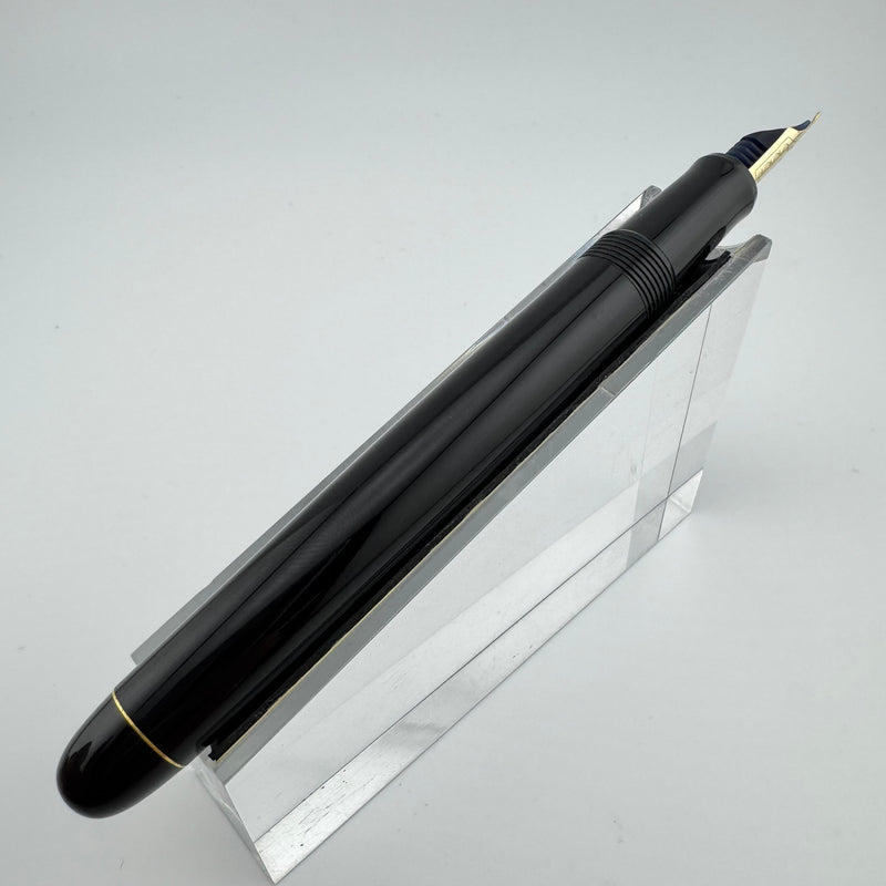 Pilot Custom 67 Black Resin Fountain Pen 14K Gold Fine Nib