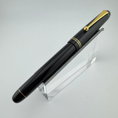 Pilot Custom 67 Black Resin Fountain Pen 14K Gold Fine Nib