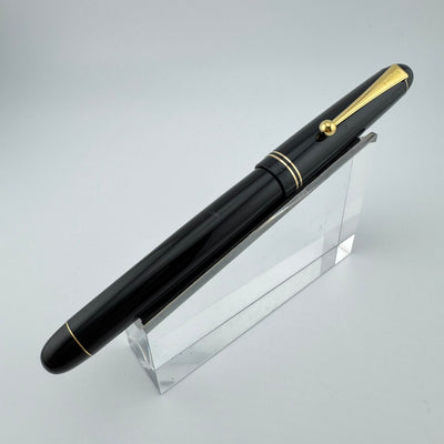 Pilot Custom 67 Black Resin Fountain Pen 14K Gold Medium Nib
