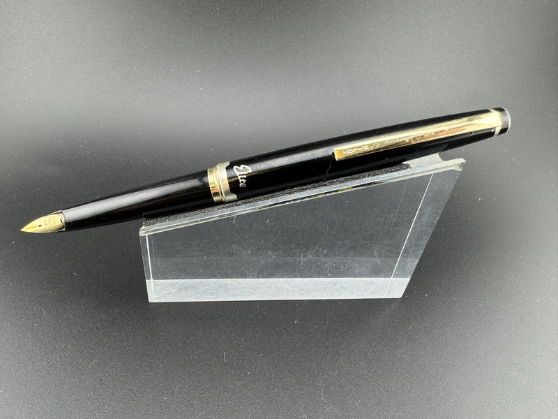 Pilot Elite Pocket Fountain Pen 18K Gold Script Fine Nib Nov 1969