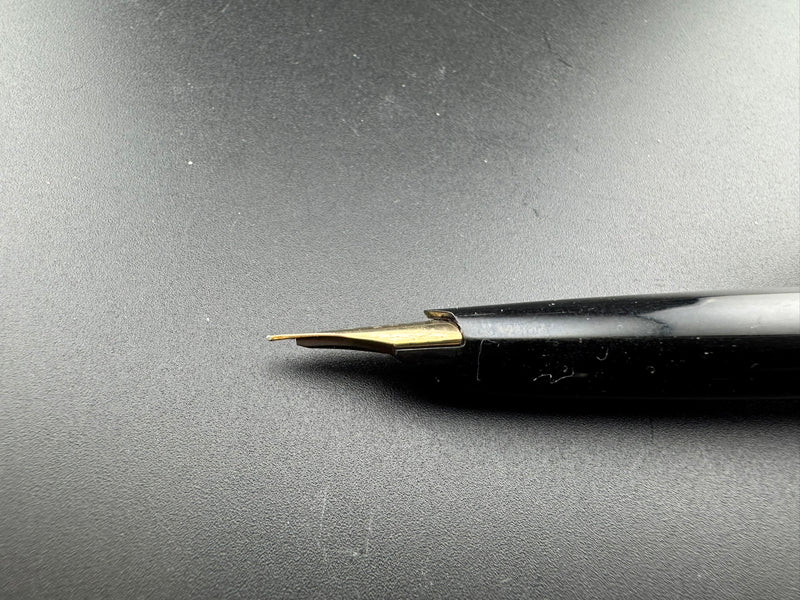 Pilot Elite Pocket Fountain Pen 18K Gold Fine Nib Jun 1972
