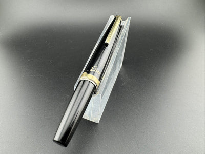 Pilot Elite Pocket Fountain Pen 14K Gold Fine Nib Sept 1976