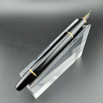 Montblanc Meisterstück No. 144 Classique Fountain Pen 14K Gold Extra-Fine Nib