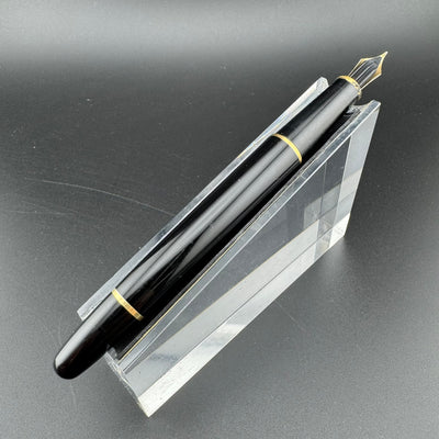 Montblanc Meisterstück No. 144 Classique Fountain Pen 14K Gold Extra-Fine Nib