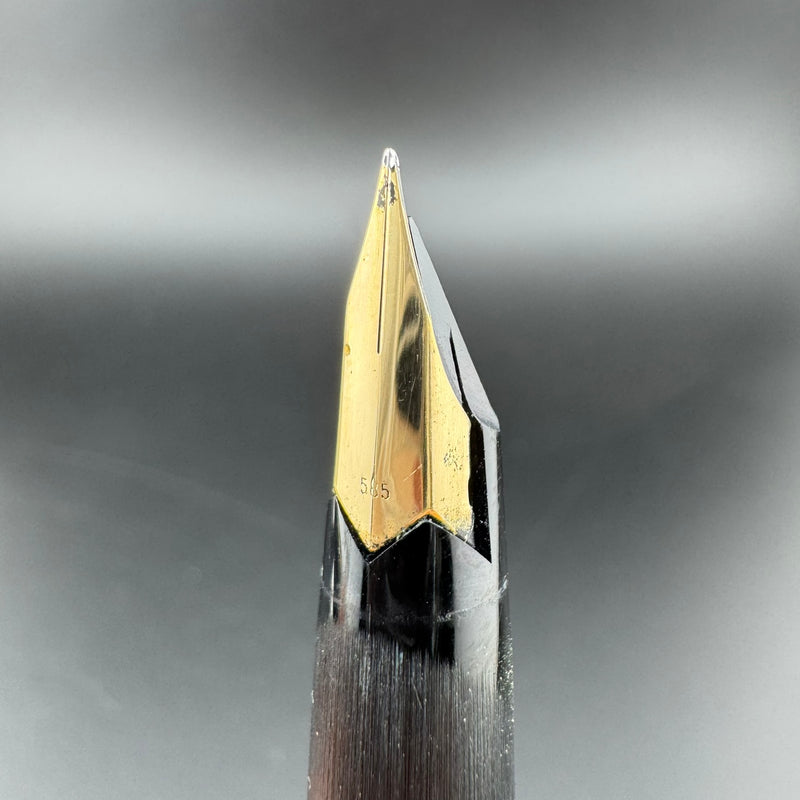 Montblanc No. 220 Brushed Resin Fountain Pen 14K Gold Fine Nib Serviced