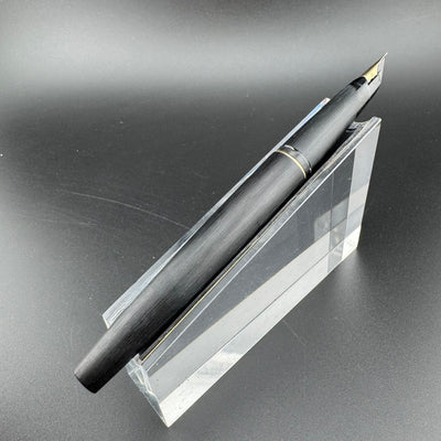 Montblanc No. 220 Brushed Resin Fountain Pen 14K Gold Fine Nib Serviced