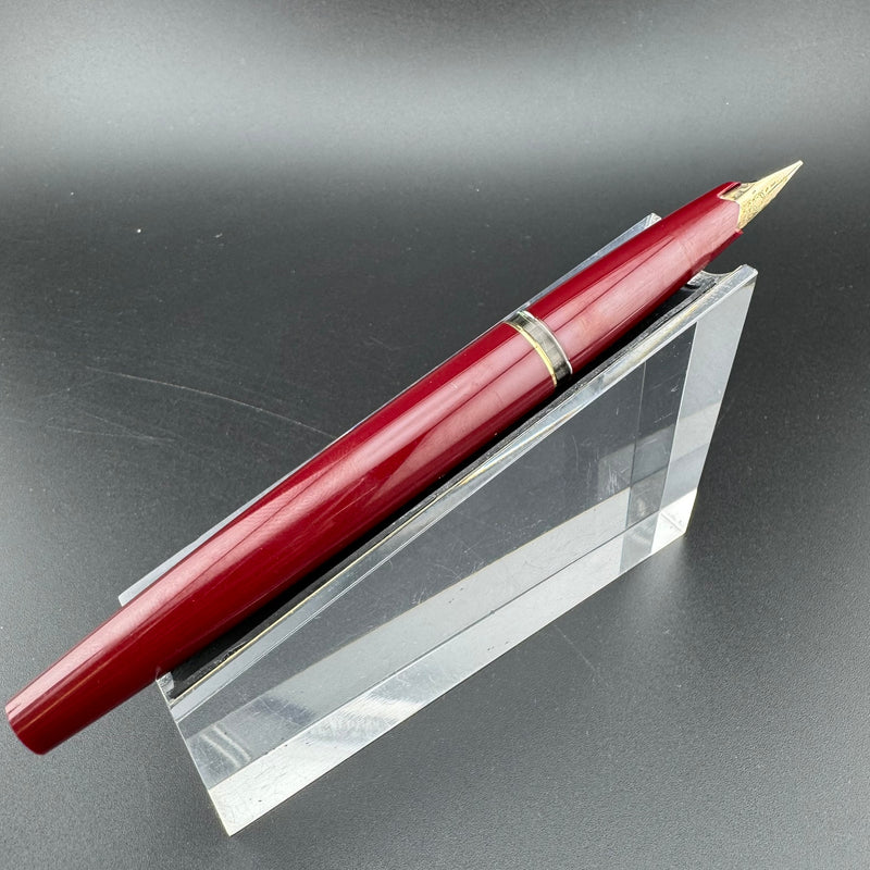 Montblanc 220P Red Resin C/C Fountain Pen GP Steel Fine Nib