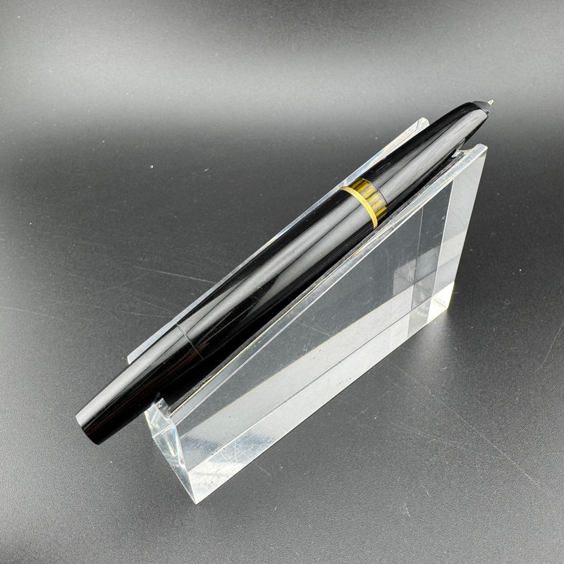 Montblanc No. 22 Black Resin Fountain Pen 14K Gold Extra-Fine Nib Serviced