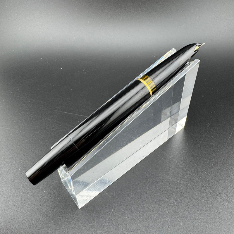 Montblanc No. 22 Black Resin Fountain Pen 14K Gold Extra-Fine Nib Serviced