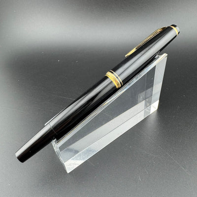 Montblanc No. 22 Black Resin Fountain Pen 14K Gold Extra-Fine Nib Serviced