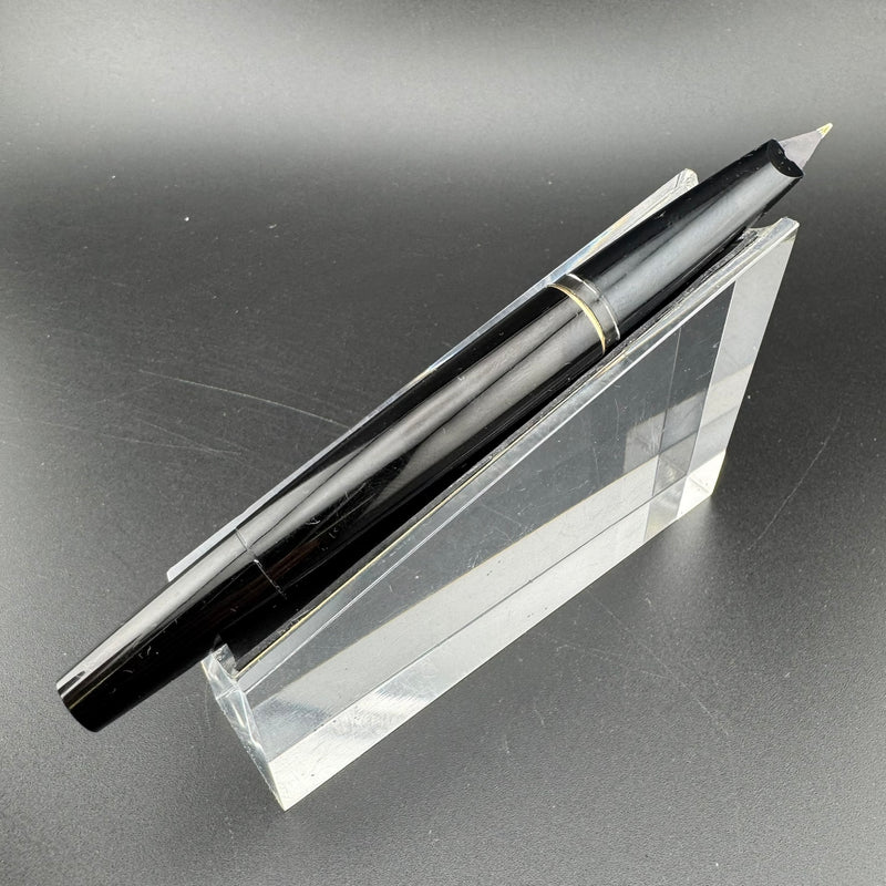 Montblanc No. 320 Black Resin Fountain Pen 14K Gold Extra-Fine Nib Serviced