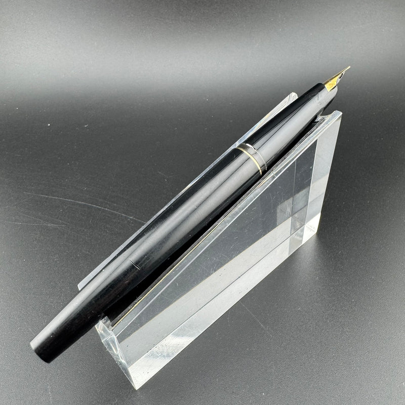 Montblanc Classic Black Resin Fountain Pen Gold Plated Steel Extra-Fine Nib