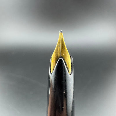 Montblanc Meisterstück No. 82 Rolled Gold Fountain Pen 18K Gold Fine Nib Serviced