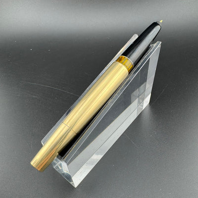 Montblanc Meisterstück No. 82 Rolled Gold Fountain Pen 18K Gold Fine Nib Serviced