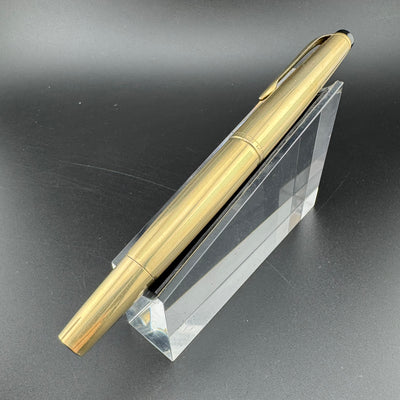 Montblanc Meisterstück No. 82 Rolled Gold Fountain Pen 18K Gold Fine Nib Serviced