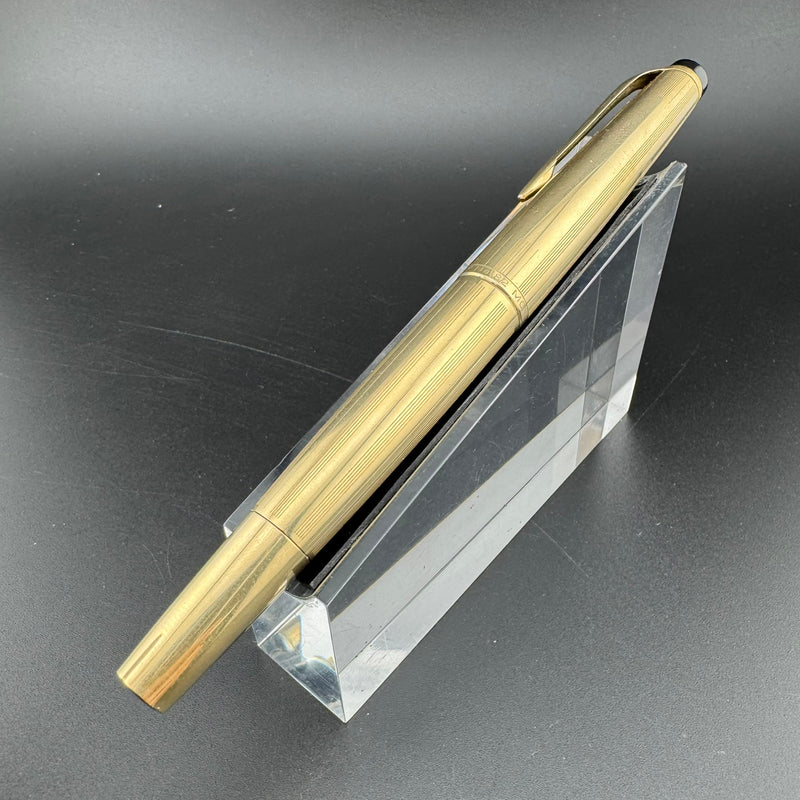 Montblanc Meisterstück No. 82 Rolled Gold Fountain Pen 18K Gold Fine Nib Serviced