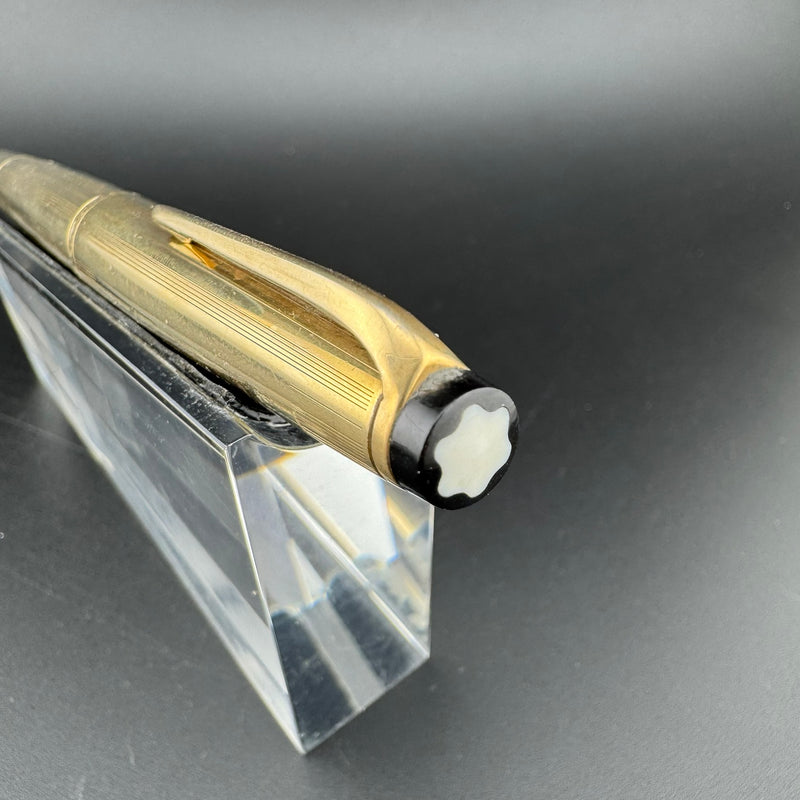 Montblanc Meisterstück No. 82 Rolled Gold Fountain Pen 18K Gold Fine Nib Serviced