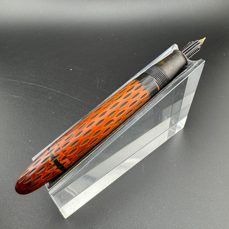 Ideal Kamakura-Bori Urushi Eyedropper Fountain Pen 14K Gold Extra-Fine Nib