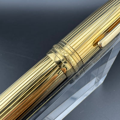 Montblanc No. 1467 Solitaire Solid 18K Gold Fountain Pen 18K Gold Extra-Fine Nib