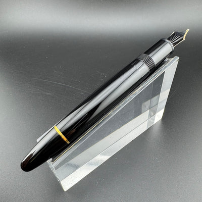 Montblanc Meisterstück No. 146 Fountain Pen 14K Gold Medium Nib Serviced