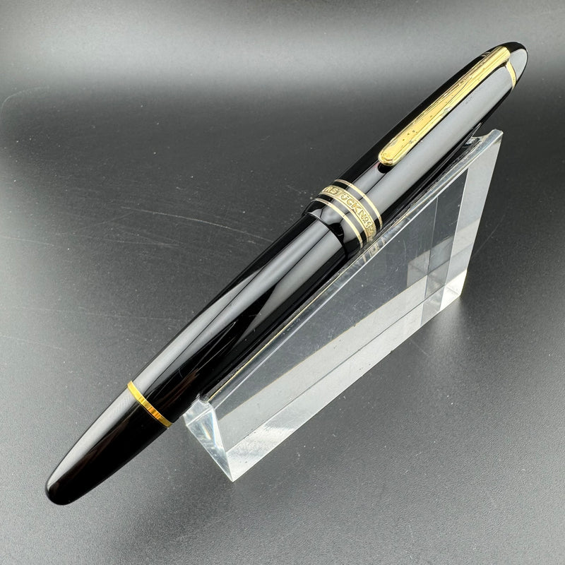Montblanc Meisterstück No. 146 Fountain Pen 14K Gold Medium Nib Serviced