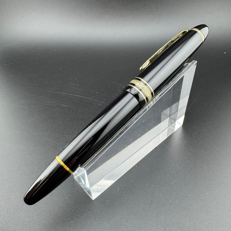 Montblanc Meisterstück No. 146 Fountain Pen 14K Gold Medium Nib Serviced