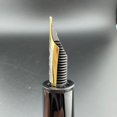 Montblanc Meisterstück No. 149 Fountain Pen 18K Gold Broad Nib Serviced