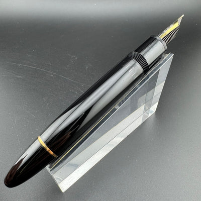 Montblanc Meisterstück No. 149 Fountain Pen 18K Gold Broad Nib Serviced