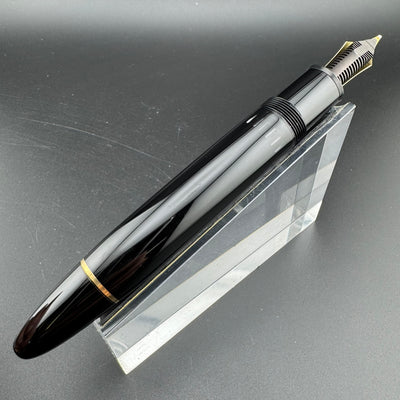 Montblanc Meisterstück No. 149 Fountain Pen 18K Gold Broad Nib Serviced
