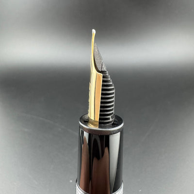 Montblanc Meisterstück No. 146 Fountain Pen 14K Gold Fine Nib Serviced