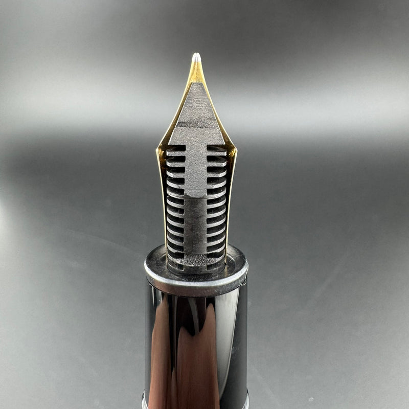 Montblanc Meisterstück No. 146 Fountain Pen 14K Gold Fine Nib Serviced