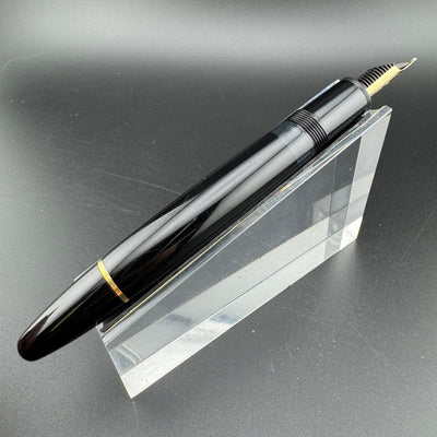 Montblanc Meisterstück No. 146 Fountain Pen 14K Gold Fine Nib Serviced