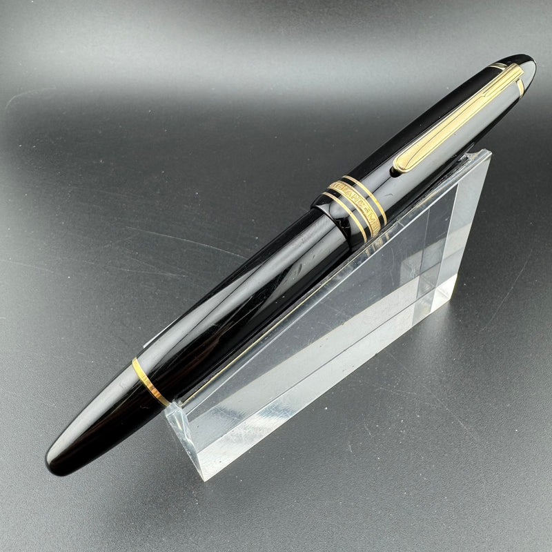 Montblanc Meisterstück No. 146 Fountain Pen 14K Gold Fine Nib Serviced