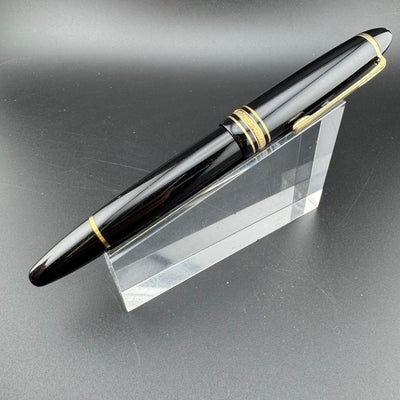 Montblanc Meisterstück No. 146 Fountain Pen 14K Gold Fine Nib Serviced