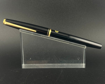 Montblanc Fountain pen w/ 14K Gold nib
