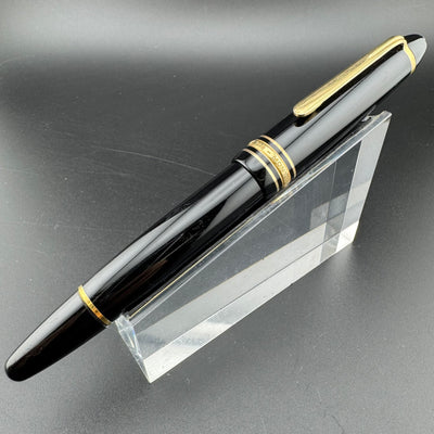 Montblanc Meisterstück No. 146 Fountain Pen 14C Gold Broad Nib Serviced