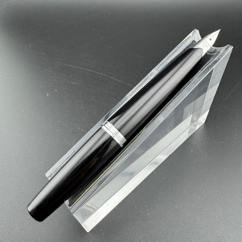 Pilot Elite Checkered Pocket Fountain Pen 14K Gold Fine Nib Apr 1981