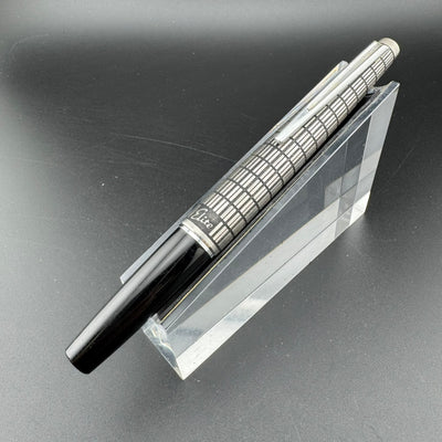 Pilot Elite Checkered Pocket Fountain Pen 14K Gold Fine Nib Apr 1981