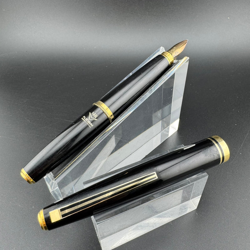 Platinum Black & Gold Pocket Fountain Pen 14K Gold MUSIC Nib